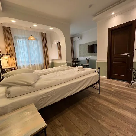 Boutique Cathedral Plaza Residences For Rent Downtown Hotel