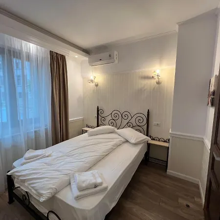 Boutique Cathedral Plaza Residences For Rent Downtown Hotel Bukurešť