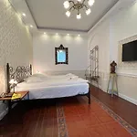 Boutique Cathedral Plaza Residences For Rent Downtown *