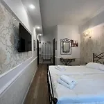 Boutique Cathedral Plaza Residences For Rent Downtown *
