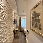 Boutique Cathedral Plaza Residences For Rent Downtown Hotel