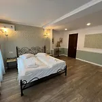 Hotel Boutique Cathedral Plaza Residences For Rent Downtown *
