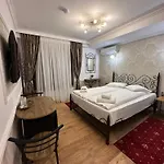 Boutique Cathedral Plaza Residences For Rent Downtown Hotel Bucarest