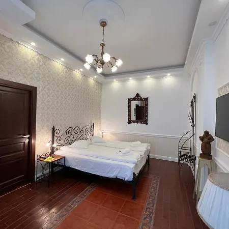Ξενοδοχείο Boutique Cathedral Plaza Residences For Rent Downtown *