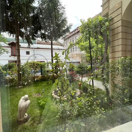 Boutique Cathedral Plaza Residences For Rent Downtown Hotel Bucarest