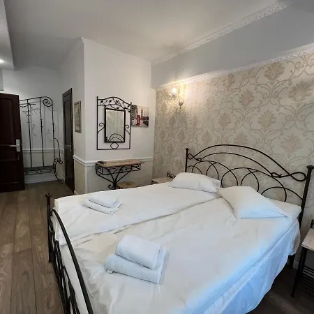 Boutique Cathedral Plaza Residences For Rent Downtown Szálloda Bukarest