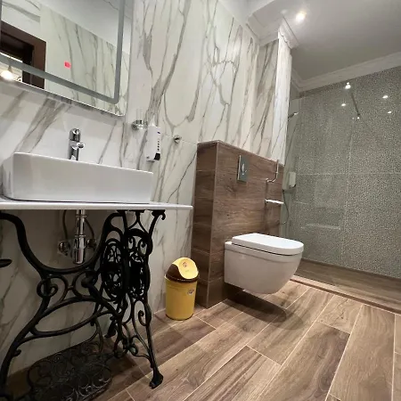 Szálloda Boutique Cathedral Plaza Residences For Rent Downtown *