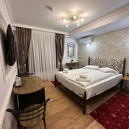 Boutique Cathedral Plaza Residences For Rent Downtown Отель Бухарест