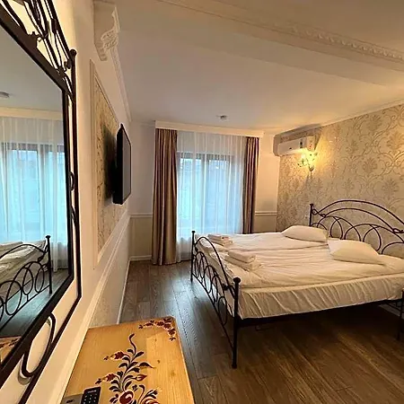 Boutique Cathedral Plaza Residences For Rent Downtown Hotel