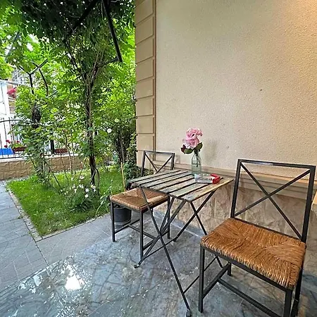 Boutique Cathedral Plaza Residences For Rent Downtown *