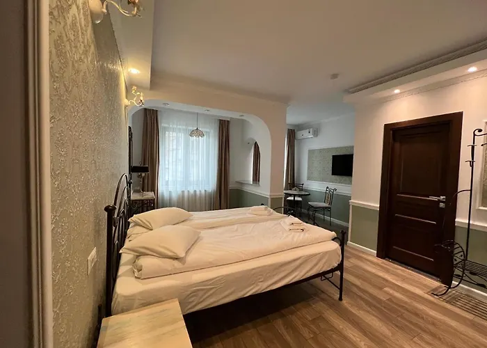 호텔 Boutique Cathedral Plaza Residences For Rent Downtown 부쿠레슈티