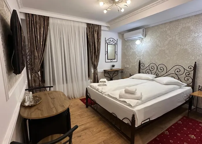 Boutique Cathedral Plaza Residences For Rent Downtown 호텔 부쿠레슈티