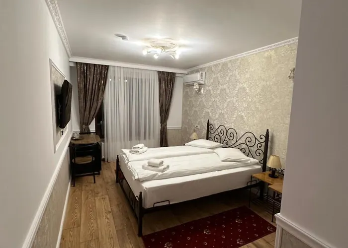 Szálloda Boutique Cathedral Plaza Residences For Rent Downtown