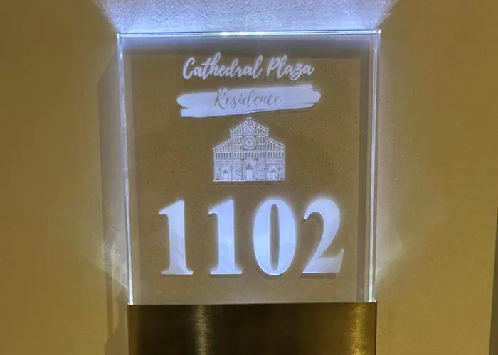 Boutique Cathedral Plaza Residences For Rent Downtown * Bukarest