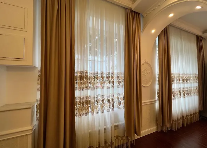Boutique Cathedral Plaza Residences For Rent Downtown Bükreş