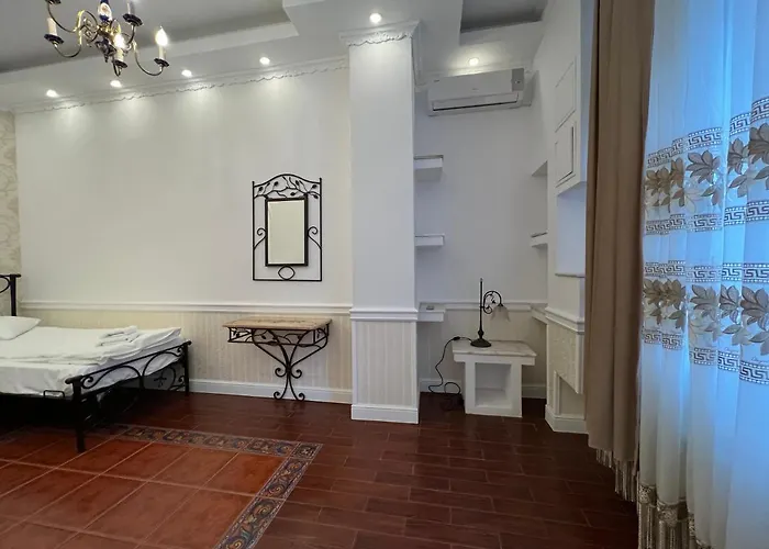 Boutique Cathedral Plaza Residences For Rent Downtown Hotel