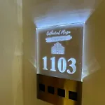 Boutique Cathedral Plaza Residences For Rent Downtown Hotel *